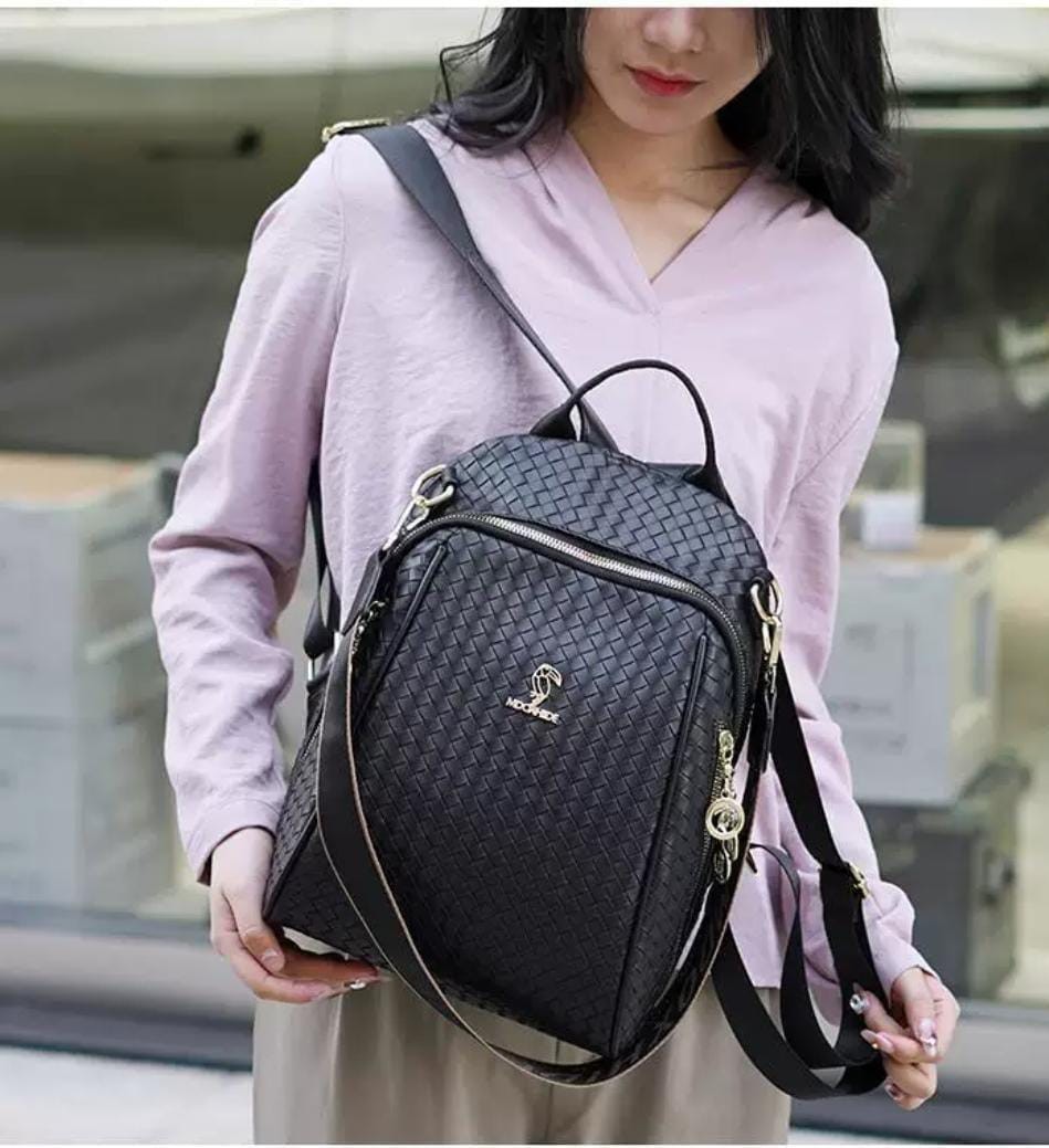 Fashion Woven Leather Backpack-AM01436MB Chic Black Backpack for Everyday Use